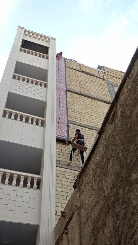 نصب ایزوگام دیوار در بروجرد بدون داربست